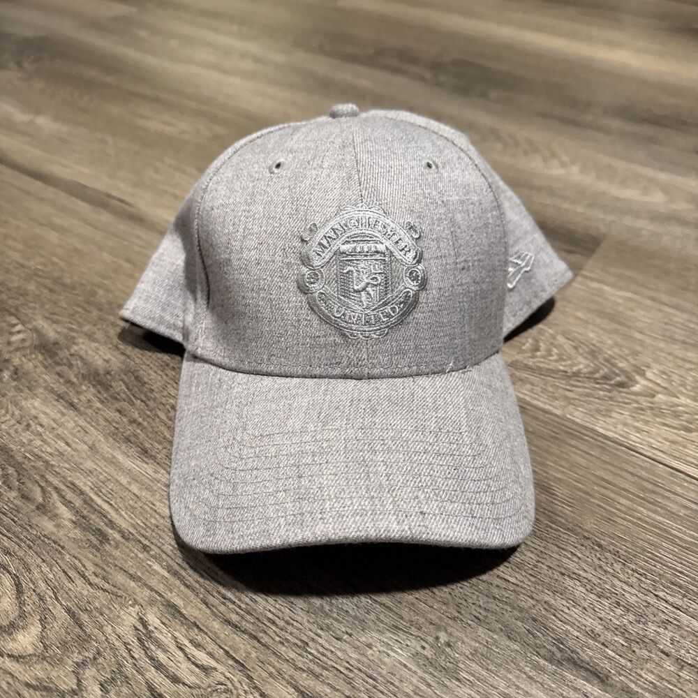 New Era 39Thirty Manchester United Football Soccer Fitted Hat Gray Size M/L